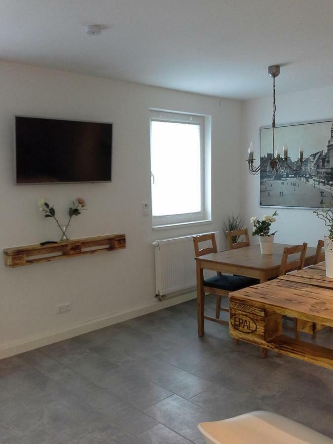 Alles Paletti Mit Klimaanlage Apartment Wittenberg Bagian luar foto